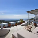 Tinos Grand 6br 15ppl Infinite Views Вилла *