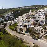 Tinos Grand 6br 15ppl Infinite Views *