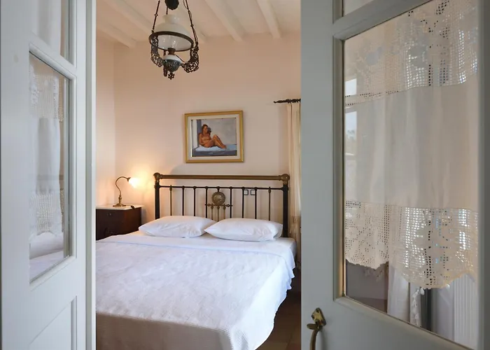 Tinos Grand 6br 15ppl Infinite Views Villa *